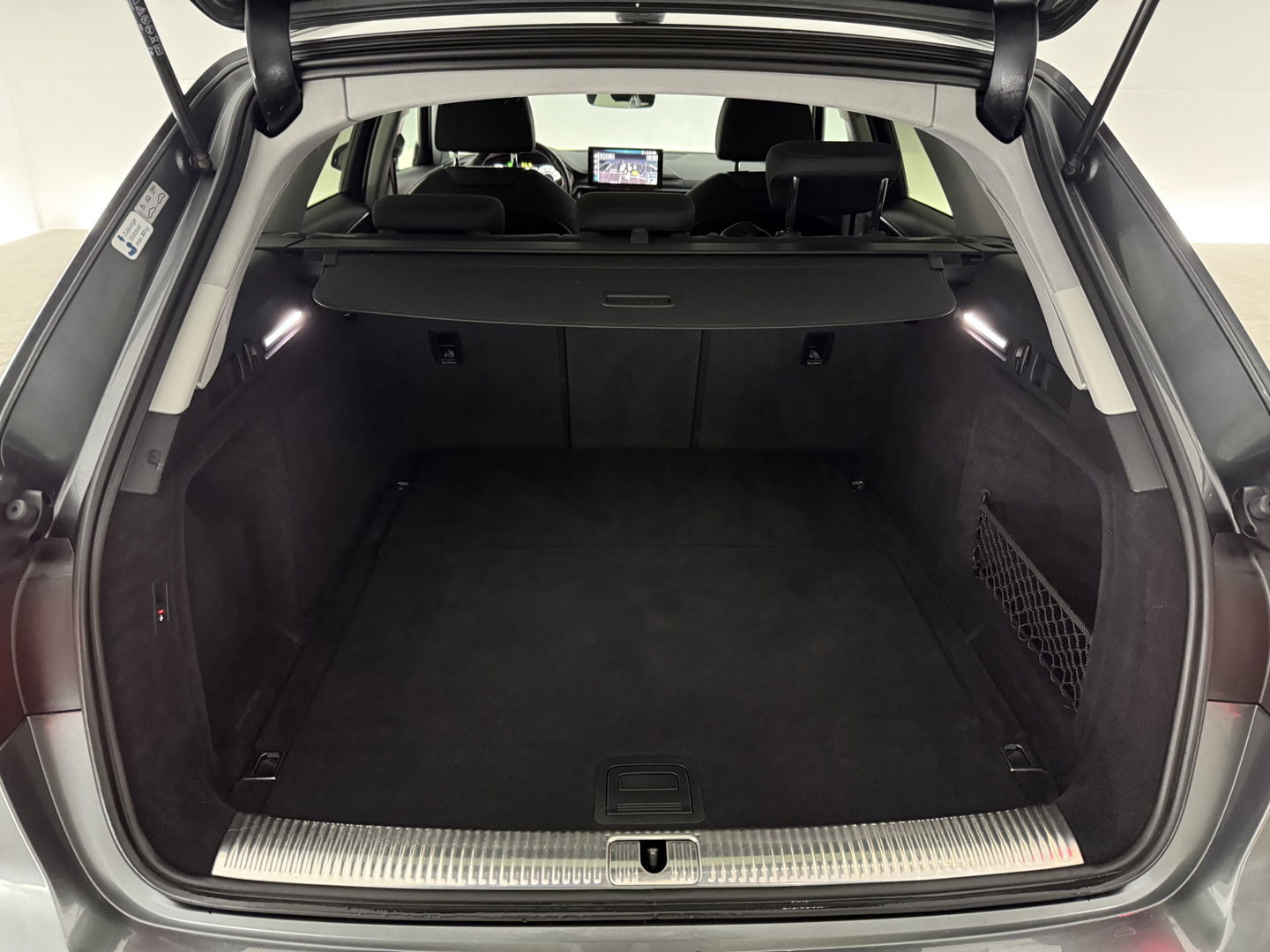 Audi A4 40 TFSI S-Line | Virtual | Carplay | Trekh. | Adap. Cruise | Stoel/Stuurverw. | Navi | LED