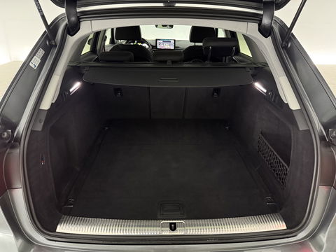 Audi A4 40 TFSI S-Line | Virtual | Carplay | Trekh. | Adap. Cruise | Stoel/Stuurverw. | Navi | LED