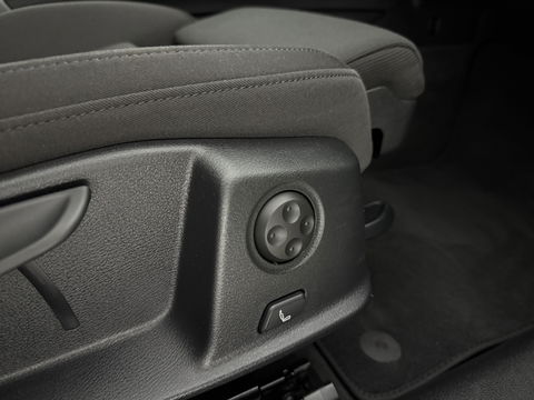 Audi A4 40 TFSI S-Line | Virtual | Carplay | Trekh. | Adap. Cruise | Stoel/Stuurverw. | Navi | LED