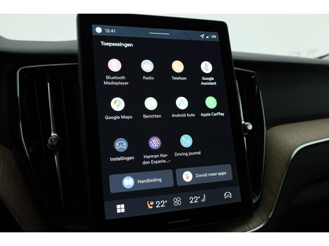 Volvo XC60 2.0 T6 Plug-in hybrid AWD Plus Dark | Facelift | Pano | 360 camera | Trekhaak | Head-up | 4-stoel & stuurverw |