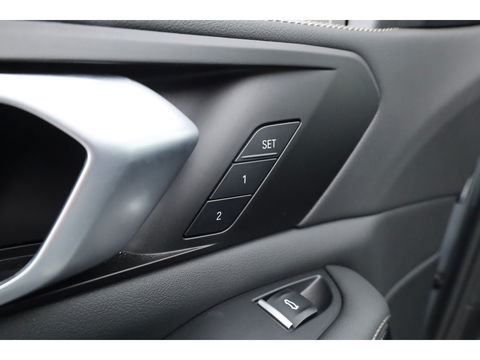 BMW X5 xDrive50e M Sport Pro | Iconic Glow | | Pano | Soft Close | HUD | Luchtvering | Harman Kardon | Elek. Trekhaak |