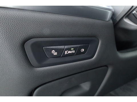 BMW X5 xDrive50e M Sport Pro | Iconic Glow | | Pano | Soft Close | HUD | Luchtvering | Harman Kardon | Elek. Trekhaak |