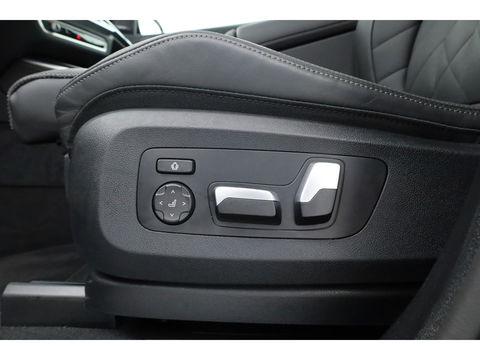 BMW X5 xDrive50e M Sport Pro | Iconic Glow | | Pano | Soft Close | HUD | Luchtvering | Harman Kardon | Elek. Trekhaak |