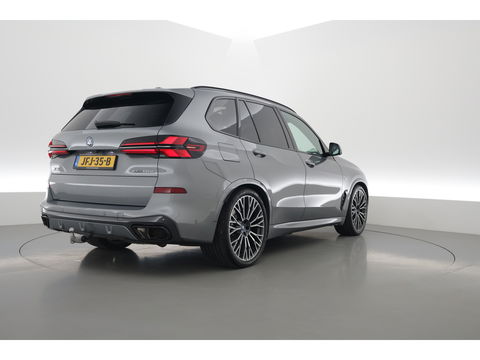 BMW X5 xDrive50e M Sport Pro | Iconic Glow | | Pano | Soft Close | HUD | Luchtvering | Harman Kardon | Elek. Trekhaak |