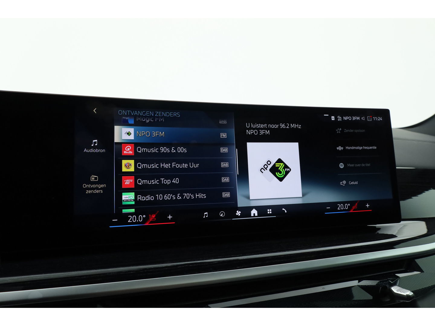 BMW X5 xDrive50e M Sport Pro | Iconic Glow | | Pano | Soft Close | HUD | Luchtvering | Harman Kardon | Elek. Trekhaak |