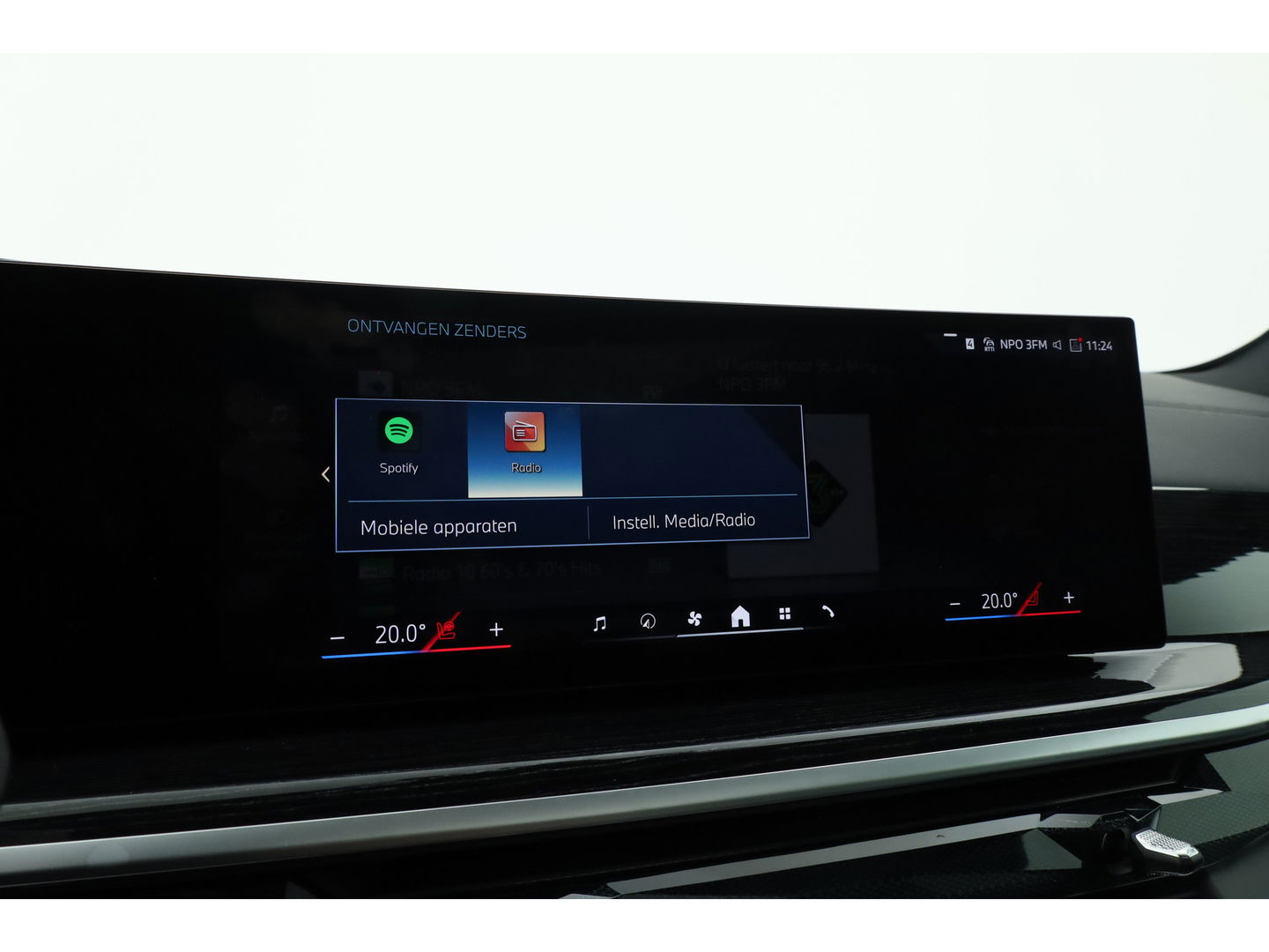 BMW X5 xDrive50e M Sport Pro | Iconic Glow | | Pano | Soft Close | HUD | Luchtvering | Harman Kardon | Elek. Trekhaak |