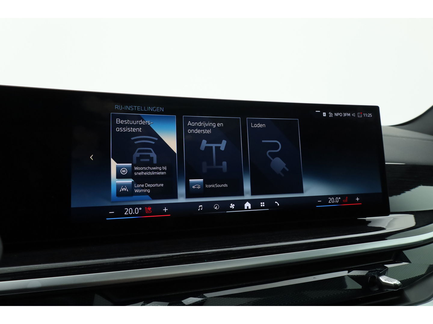 BMW X5 xDrive50e M Sport Pro | Iconic Glow | | Pano | Soft Close | HUD | Luchtvering | Harman Kardon | Elek. Trekhaak |