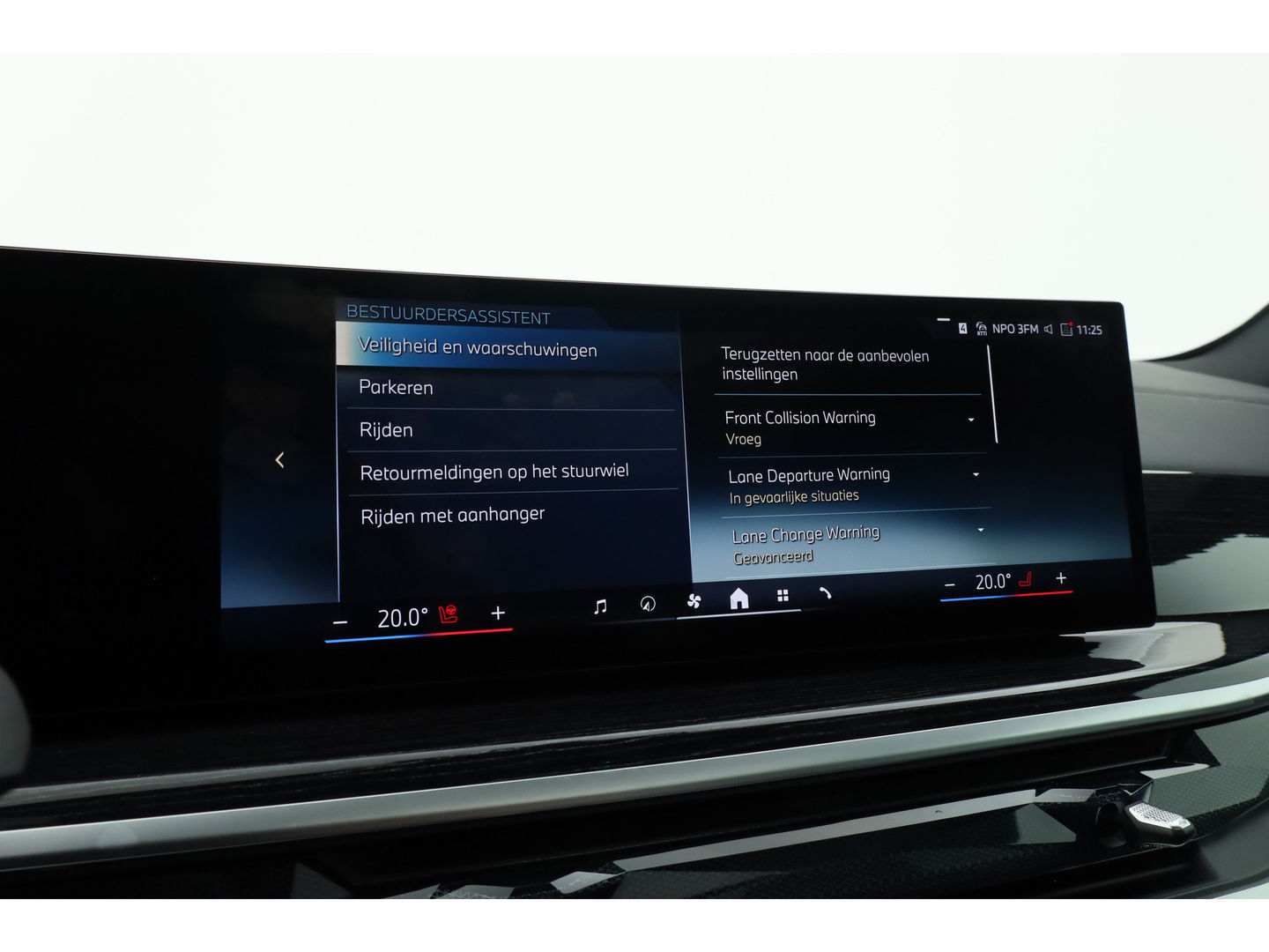 BMW X5 xDrive50e M Sport Pro | Iconic Glow | | Pano | Soft Close | HUD | Luchtvering | Harman Kardon | Elek. Trekhaak |