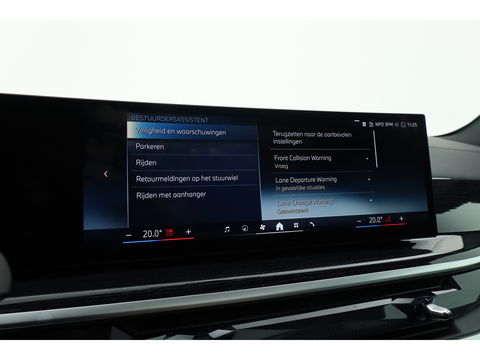 BMW X5 xDrive50e M Sport Pro | Iconic Glow | | Pano | Soft Close | HUD | Luchtvering | Harman Kardon | Elek. Trekhaak |