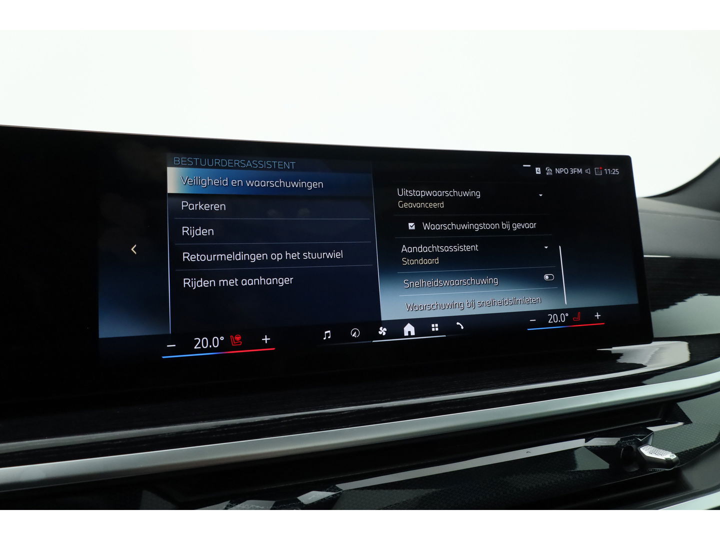 BMW X5 xDrive50e M Sport Pro | Iconic Glow | | Pano | Soft Close | HUD | Luchtvering | Harman Kardon | Elek. Trekhaak |