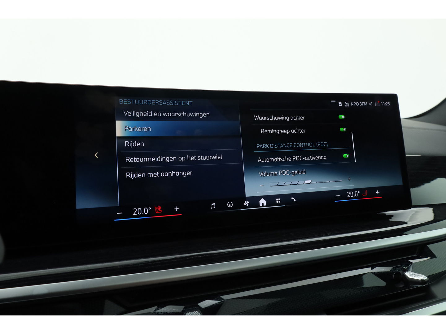 BMW X5 xDrive50e M Sport Pro | Iconic Glow | | Pano | Soft Close | HUD | Luchtvering | Harman Kardon | Elek. Trekhaak |