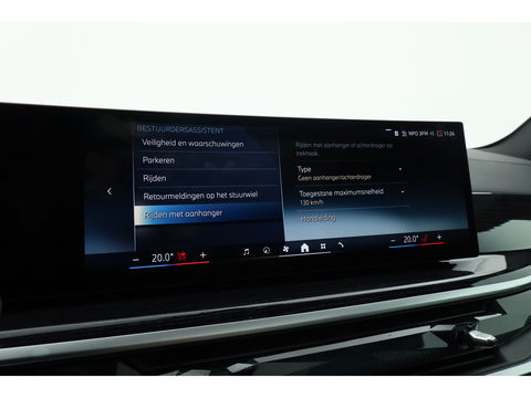 BMW X5 xDrive50e M Sport Pro | Iconic Glow | | Pano | Soft Close | HUD | Luchtvering | Harman Kardon | Elek. Trekhaak |