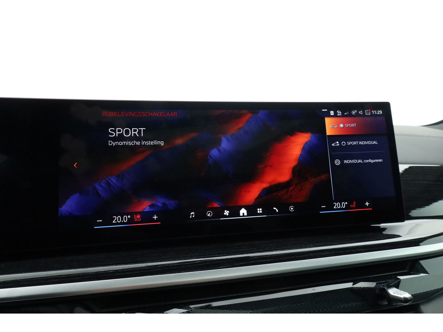 BMW X5 xDrive50e M Sport Pro | Iconic Glow | | Pano | Soft Close | HUD | Luchtvering | Harman Kardon | Elek. Trekhaak |