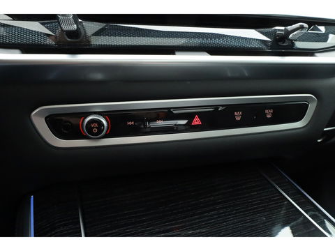 BMW X5 xDrive50e M Sport Pro | Iconic Glow | | Pano | Soft Close | HUD | Luchtvering | Harman Kardon | Elek. Trekhaak |