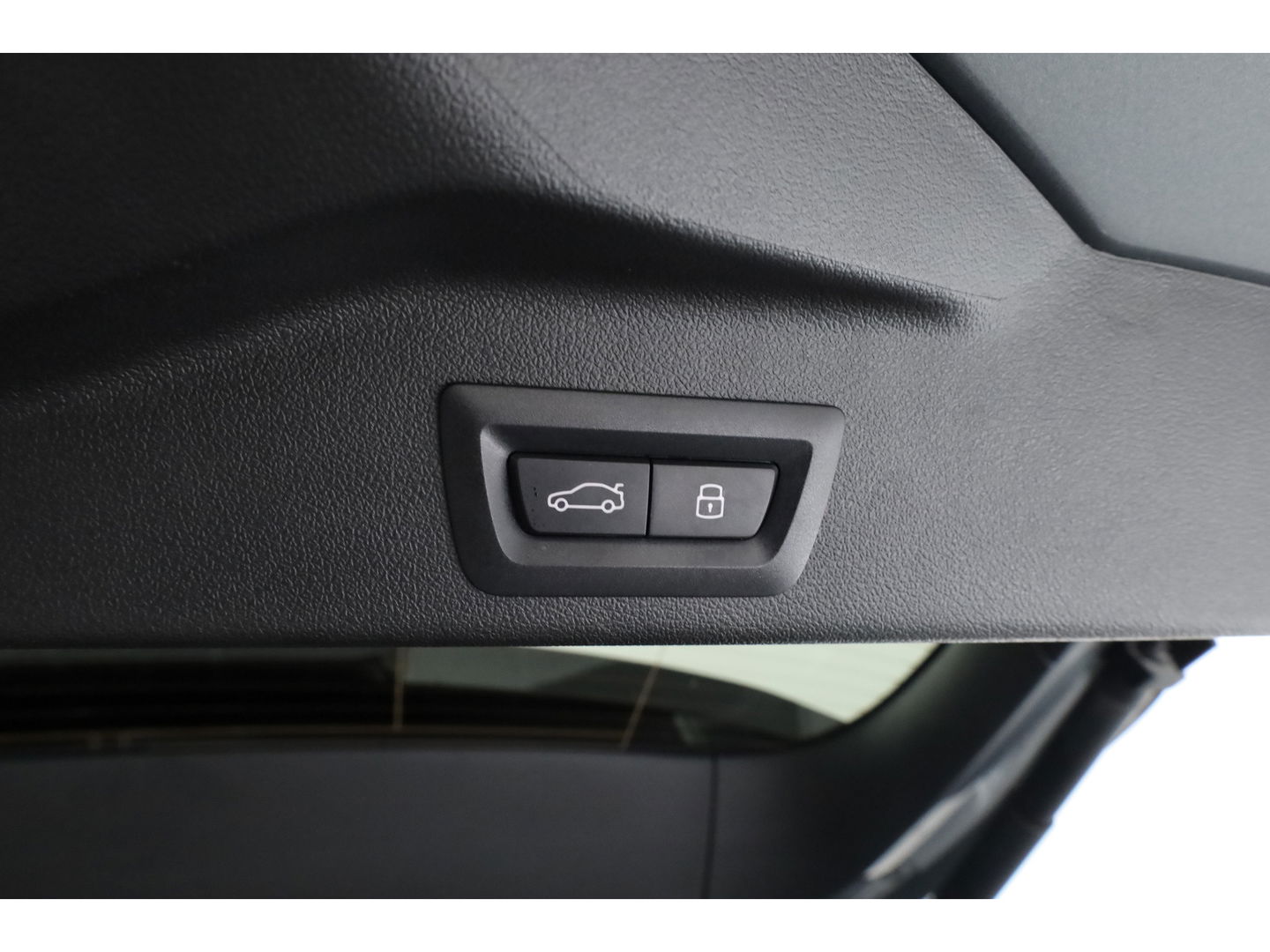 BMW X5 xDrive50e M Sport Pro | Iconic Glow | | Pano | Soft Close | HUD | Luchtvering | Harman Kardon | Elek. Trekhaak |