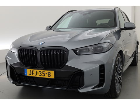 BMW X5 xDrive50e M Sport Pro | Iconic Glow | | Pano | Soft Close | HUD | Luchtvering | Harman Kardon | Elek. Trekhaak |