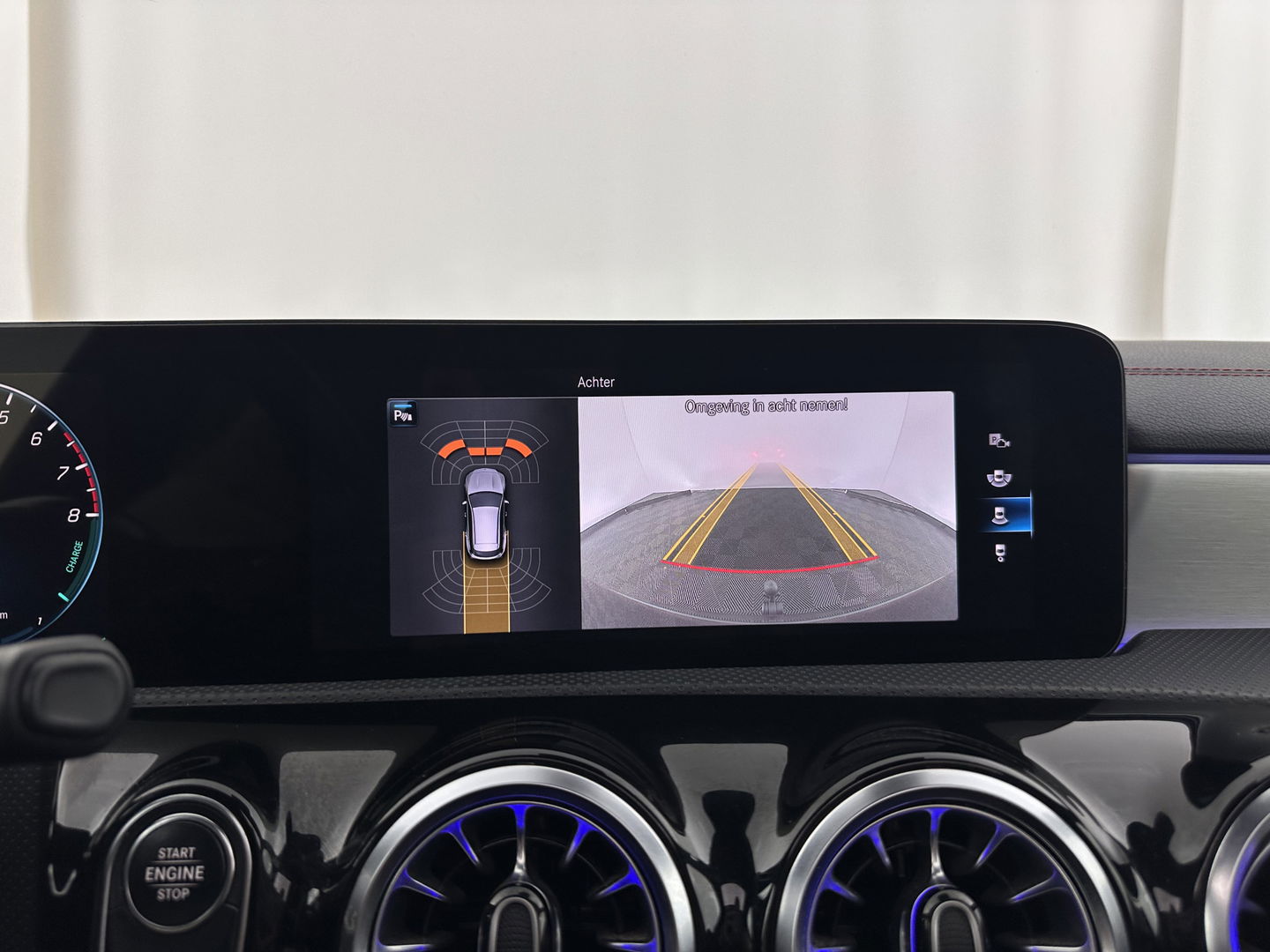 Mercedes-Benz CLA-Klasse Shooting Brake 250 e AMG Line ( Plug-in ) (INCL.BTW) *PANO | LEATHER-MICROFIBRE | MULTIBEAM-LED | AMBIENT-LIGT | BLIND-SPOT | HEATED-SPORTSEATS | WIDE-SCREEN-DIGICOCKPIT | DAB+ | NAVI-FULLMAP | CAMERA | PRIVACY-GLASS | TOWBAR | 19''A