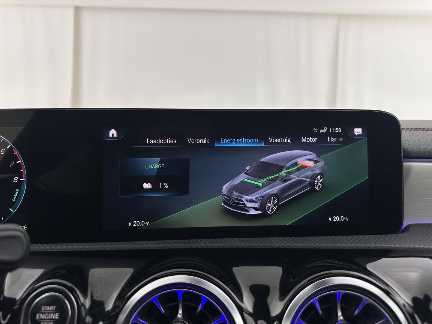 Mercedes-Benz CLA-Klasse Shooting Brake 250 e AMG Line ( Plug-in ) (INCL.BTW) *PANO | LEATHER-MICROFIBRE | MULTIBEAM-LED | AMBIENT-LIGT | BLIND-SPOT | HEATED-SPORTSEATS | WIDE-SCREEN-DIGICOCKPIT | DAB+ | NAVI-FULLMAP | CAMERA | PRIVACY-GLASS | TOWBAR | 19''A