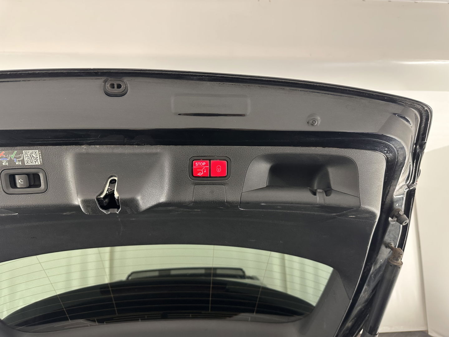 Mercedes-Benz CLA-Klasse Shooting Brake 250 e AMG Line ( Plug-in ) (INCL.BTW) *PANO | LEATHER-MICROFIBRE | MULTIBEAM-LED | AMBIENT-LIGT | BLIND-SPOT | HEATED-SPORTSEATS | WIDE-SCREEN-DIGICOCKPIT | DAB+ | NAVI-FULLMAP | CAMERA | PRIVACY-GLASS | TOWBAR | 19''A