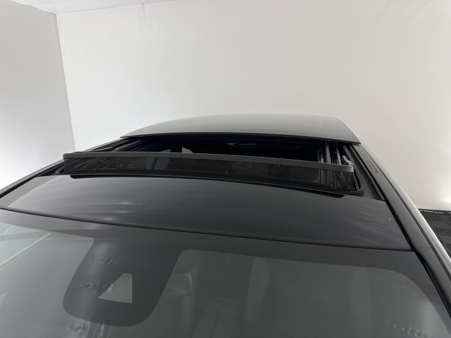 Mercedes-Benz CLA-Klasse Shooting Brake 250 e AMG Line ( Plug-in ) (INCL.BTW) *PANO | LEATHER-MICROFIBRE | MULTIBEAM-LED | AMBIENT-LIGT | BLIND-SPOT | HEATED-SPORTSEATS | WIDE-SCREEN-DIGICOCKPIT | DAB+ | NAVI-FULLMAP | CAMERA | PRIVACY-GLASS | TOWBAR | 19''A