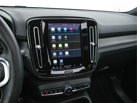 Volvo XC40 Recharge P8 AWD R-Design [ 3-Fase-11kW ] {SOH-90%} (INCL-BTW) Aut. *PANO | LEATHER-ALCANTARA | ADAPTIVE-CRUISE | DIGI-COCKPIT | FULL-LED | HARMAN/KARDON | CAMERA | NAVI-FULLMAP | ECC | PDC | KEYLESS | HEATED-SPORTSEATS | TOWBAR | 20''ALU*