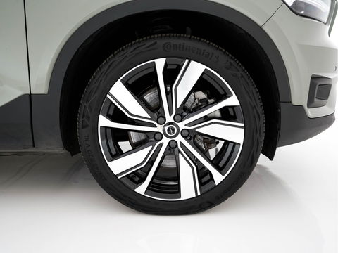 Volvo XC40 Recharge P8 AWD R-Design [ 3-Fase-11kW ] {SOH-90%} (INCL-BTW) Aut. *PANO | LEATHER-ALCANTARA | ADAPTIVE-CRUISE | DIGI-COCKPIT | FULL-LED | HARMAN/KARDON | CAMERA | NAVI-FULLMAP | ECC | PDC | KEYLESS | HEATED-SPORTSEATS | TOWBAR | 20''ALU*