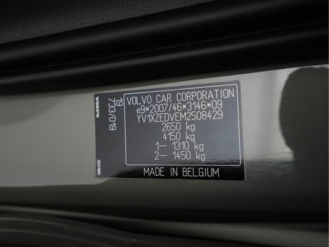 Volvo XC40 Recharge P8 AWD R-Design [ 3-Fase-11kW ] {SOH-90%} (INCL-BTW) Aut. *PANO | LEATHER-ALCANTARA | ADAPTIVE-CRUISE | DIGI-COCKPIT | FULL-LED | HARMAN/KARDON | CAMERA | NAVI-FULLMAP | ECC | PDC | KEYLESS | HEATED-SPORTSEATS | TOWBAR | 20''ALU*