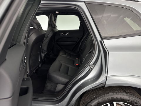 Volvo XC60 2.0 B5 Business Pro R-Design (INCL.BTW) Aut. *PANO | LUXURY-LEATHER | FULL-LEATHER | MEMORY-PACK | HEATED-SPORTSEATS | CAMERA | NAVI-FULLMAP | SHIFT-PADDLES | PRIVACY-GLASS | AIR-SUSPENSION | ECC | PDC | CRUISE | 19''ALU