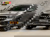 Mercedes-Benz GLA - 200 Luxury 164Pk Automaat (GROOT NAVI, SFEERVERLICHTING, LEDER, GETINT GLAS, WIDESCREEN, STOELVERWARMING, SPORTSTOELEN, CAMERA, ZWART HEMEL, NIEUWSTAAT)