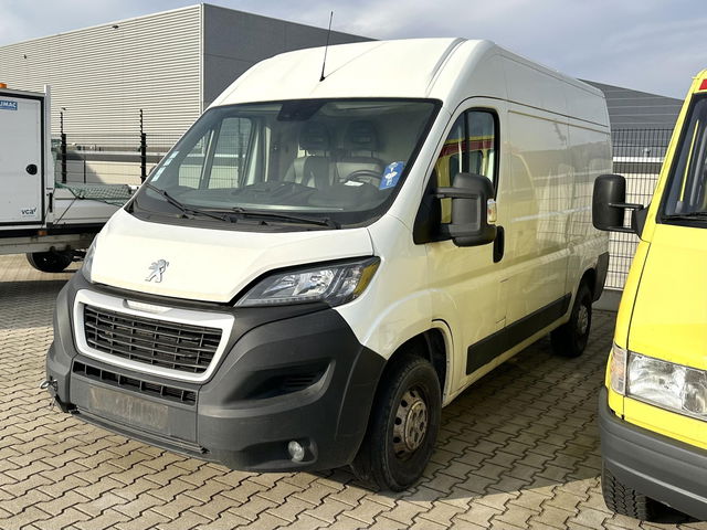 Peugeot Boxer - 2.2 BlueHDi 140 L2H2 MOTOR NIET 100%