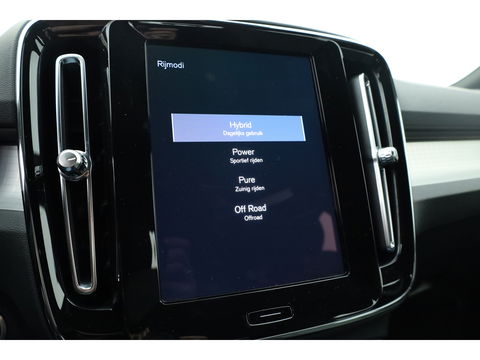 Volvo XC40 1.5 T4 Plug-in hybrid Plus Bright | Facelift | Elek. Trekhaak | H&K audio | memory stoelen | Carplay |