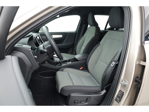 Volvo XC40 1.5 T4 Plug-in hybrid Plus Bright | Facelift | Elek. Trekhaak | H&K audio | memory stoelen | Carplay |