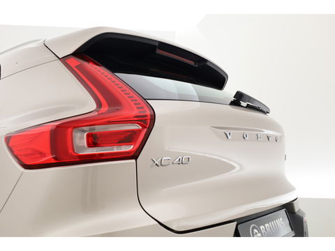 Volvo XC40 1.5 T4 Plug-in hybrid Plus Bright | Facelift | Elek. Trekhaak | H&K audio | memory stoelen | Carplay |