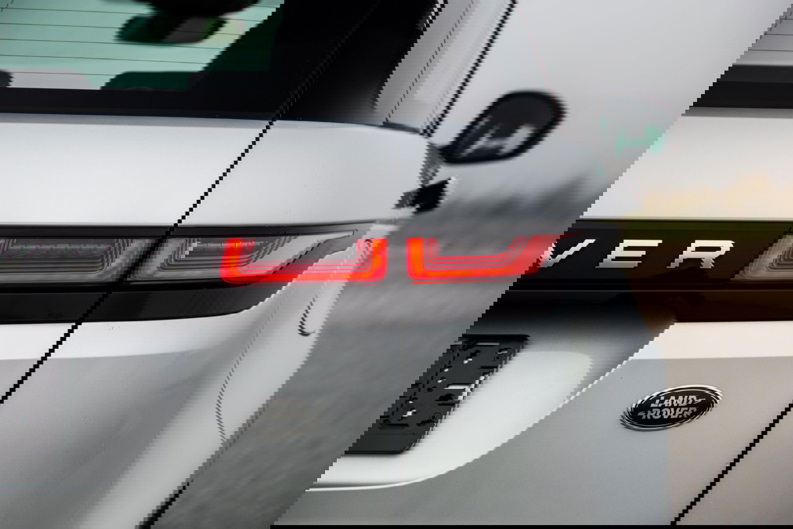 Land Rover Range Rover Evoque 1.5 P300e AWD S PLUG IN HYBRIDE / LEDER / ADAPTIVE CRUISE / CARPLAY