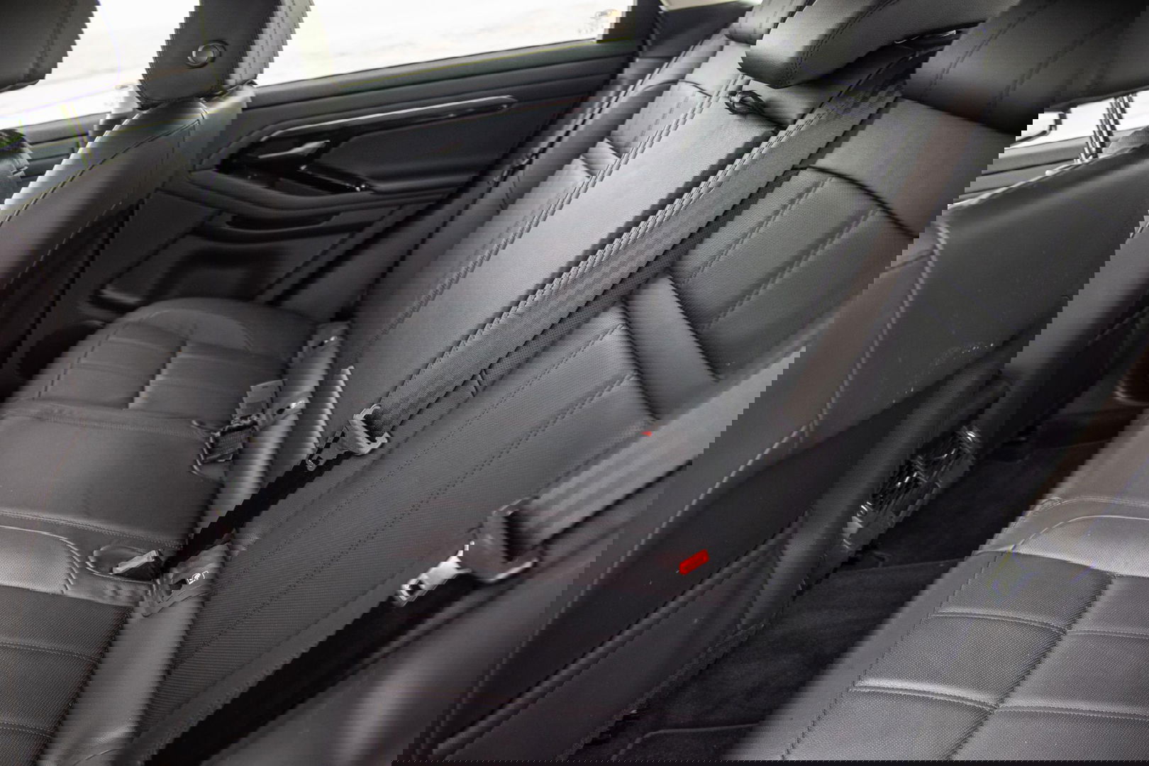 Land Rover Range Rover Evoque 1.5 P300e AWD S PLUG IN HYBRIDE / LEDER / ADAPTIVE CRUISE / CARPLAY