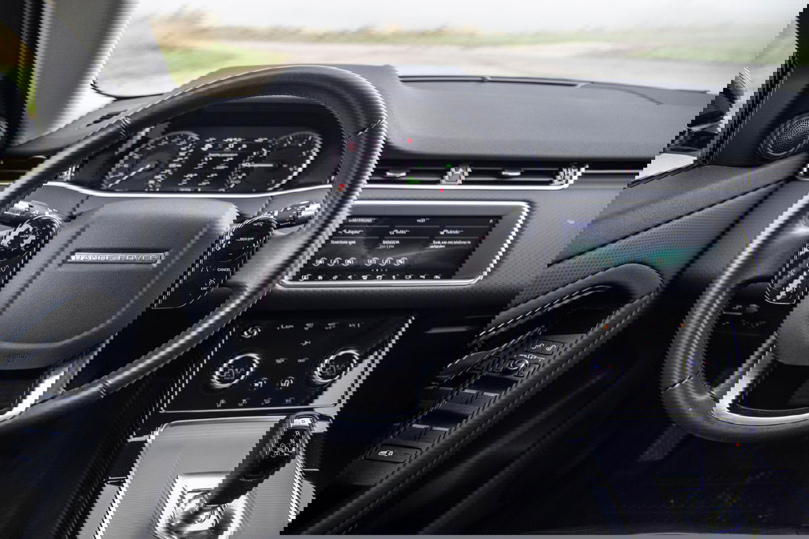 Land Rover Range Rover Evoque 1.5 P300e AWD S PLUG IN HYBRIDE / LEDER / ADAPTIVE CRUISE / CARPLAY