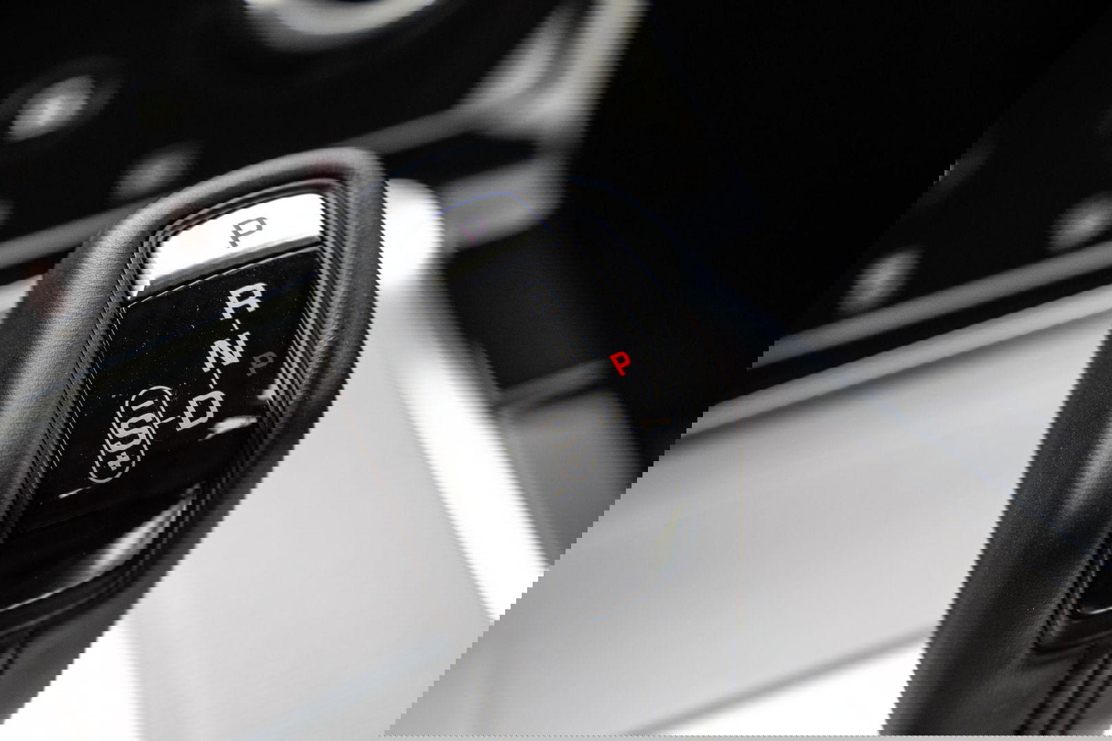 Land Rover Range Rover Evoque 1.5 P300e AWD S PLUG IN HYBRIDE / LEDER / ADAPTIVE CRUISE / CARPLAY