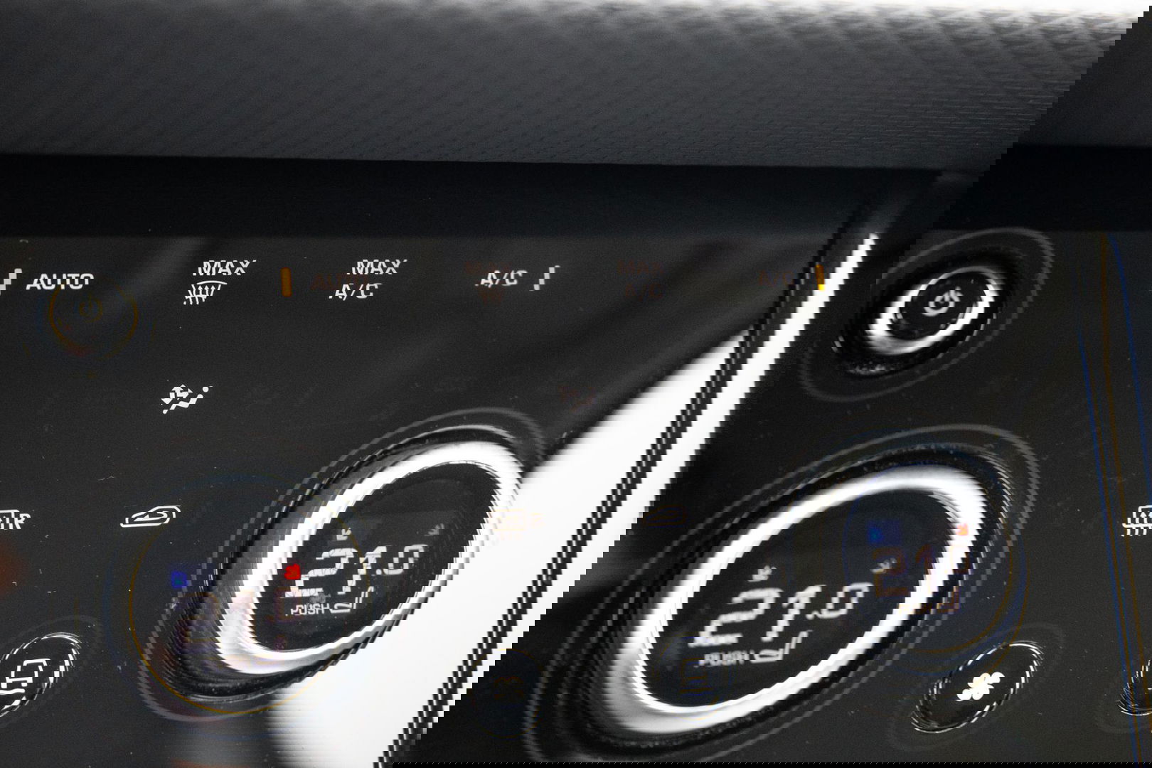 Land Rover Range Rover Evoque 1.5 P300e AWD S PLUG IN HYBRIDE / LEDER / ADAPTIVE CRUISE / CARPLAY