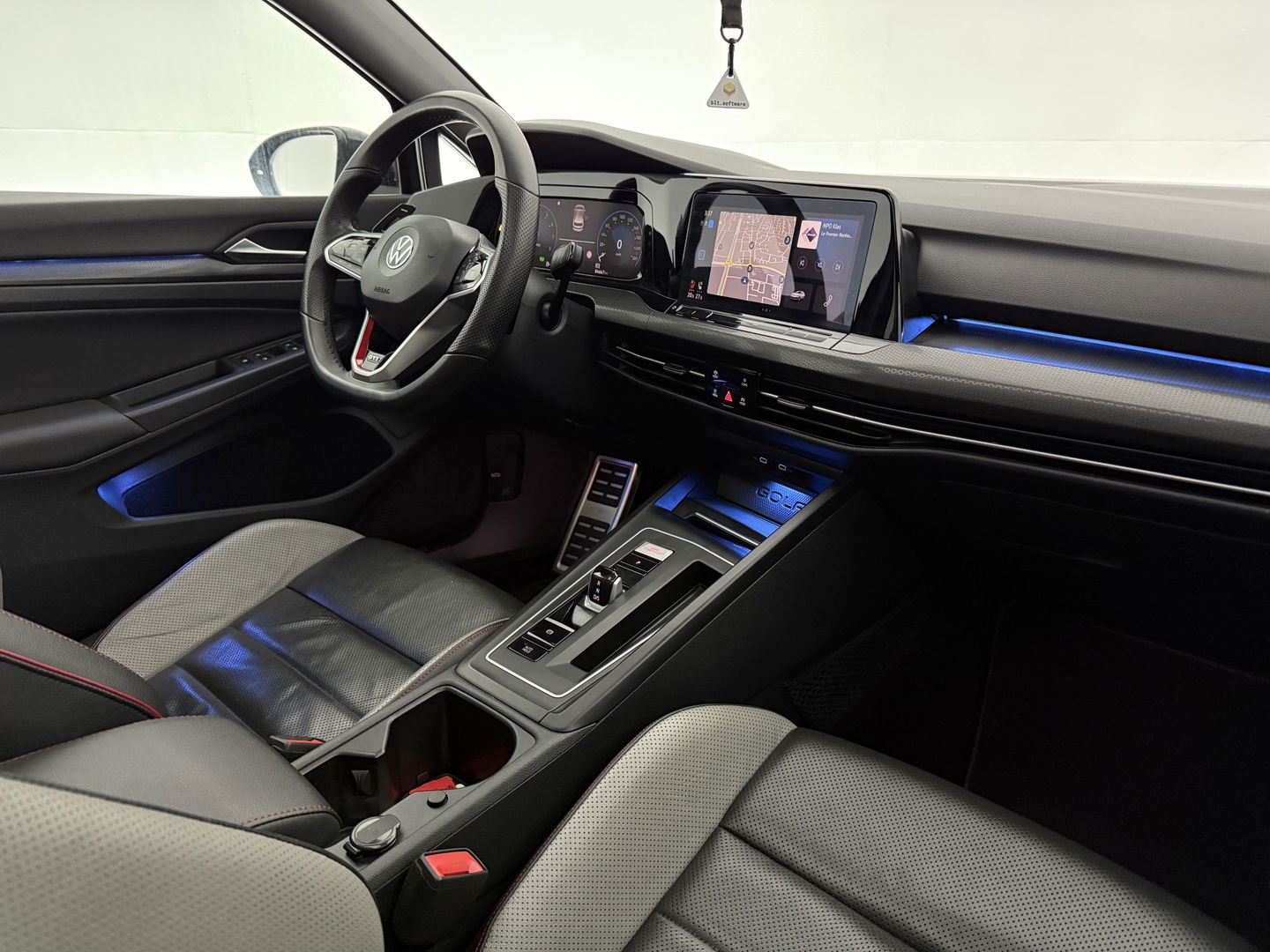 Volkswagen Golf 2.0 TSI GTI 245PK | Pano | H/K | Virtual | Sfeer | IQ Lights | Camera | Carplay | Memory | Stoel/stuurverw. | Adap. Cruise