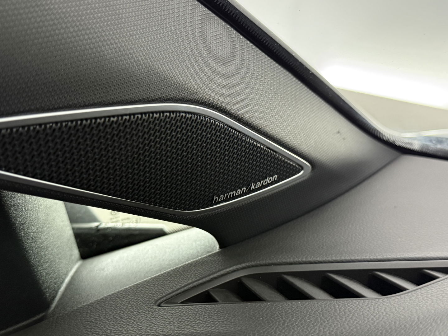 Volkswagen Golf 2.0 TSI GTI 245PK | Pano | H/K | Virtual | Sfeer | IQ Lights | Camera | Carplay | Memory | Stoel/stuurverw. | Adap. Cruise