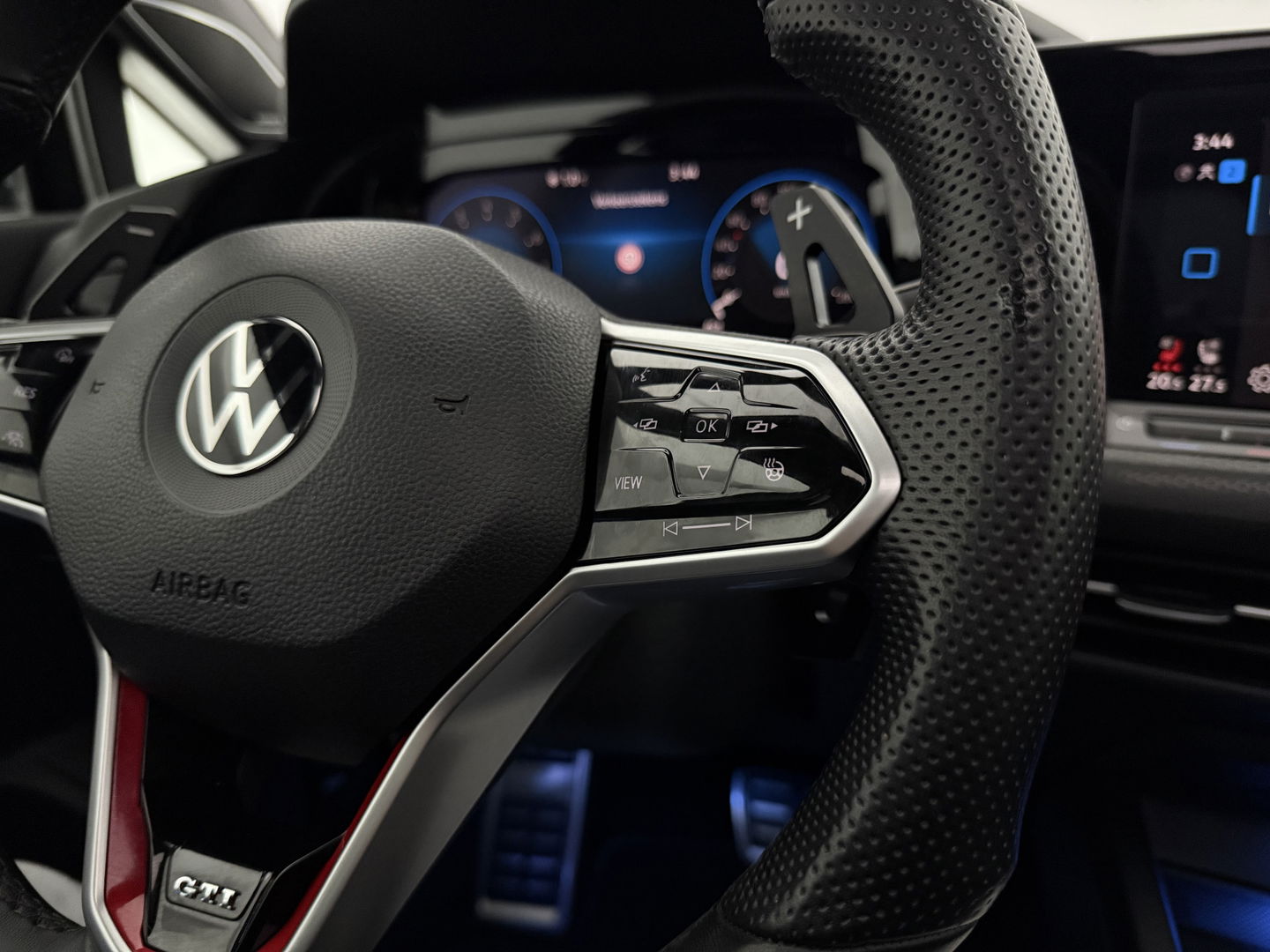 Volkswagen Golf 2.0 TSI GTI 245PK | Pano | H/K | Virtual | Sfeer | IQ Lights | Camera | Carplay | Memory | Stoel/stuurverw. | Adap. Cruise