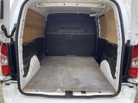 Citroën Berlingo 1.5 BlueHDI Club automaat / € 11.950 marge / lease vanaf € 201 / euro 6 diesel / airco / cruise / navigatie / camera / lichtmetalen velgen / pdc achter !