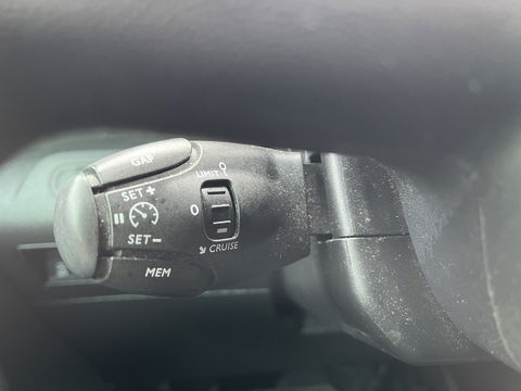 Citroën Berlingo 1.5 BlueHDI Club automaat / € 11.950 marge / lease vanaf € 201 / euro 6 diesel / airco / cruise / navigatie / camera / lichtmetalen velgen / pdc achter !