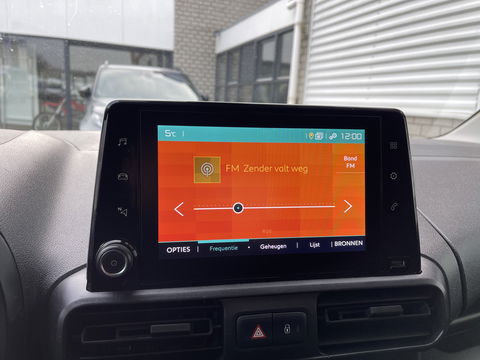 Citroën Berlingo 1.5 BlueHDI Club automaat / € 11.950 marge / lease vanaf € 201 / euro 6 diesel / airco / cruise / navigatie / camera / lichtmetalen velgen / pdc achter !