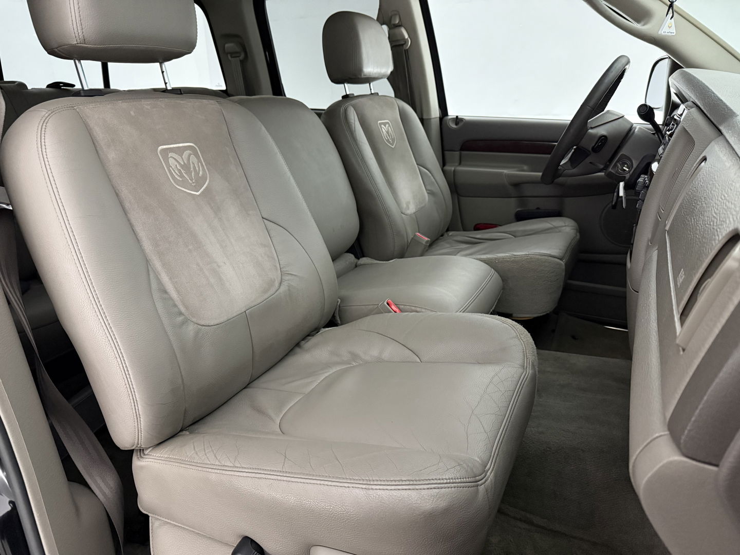 Dodge Ram 1500 5.9L V8 Magnum | LPG | 340PK | Infinity Audio | Cruise | Trekh. | Sidebars | Stoelverw. | APK tot 29-11-2026