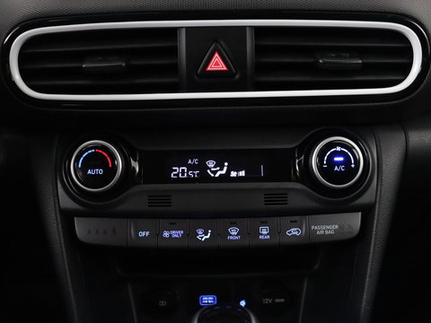 Hyundai KONA 1.6 GDI HEV Premium | Leder | Stoelventilatie | Adaptive cruise | Head-Up | Carplay | Camera | Achterbankverwarming | Navigatie | Keyless | Climate control