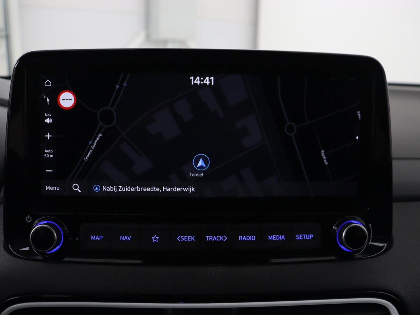 Hyundai KONA 1.6 GDI HEV Premium | Leder | Stoelventilatie | Adaptive cruise | Head-Up | Carplay | Camera | Achterbankverwarming | Navigatie | Keyless | Climate control