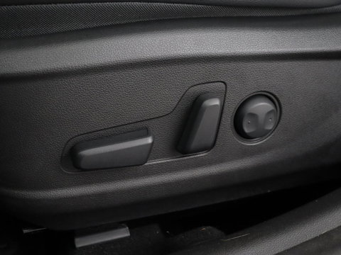 Hyundai KONA 1.6 GDI HEV Premium | Leder | Stoelventilatie | Adaptive cruise | Head-Up | Carplay | Camera | Achterbankverwarming | Navigatie | Keyless | Climate control