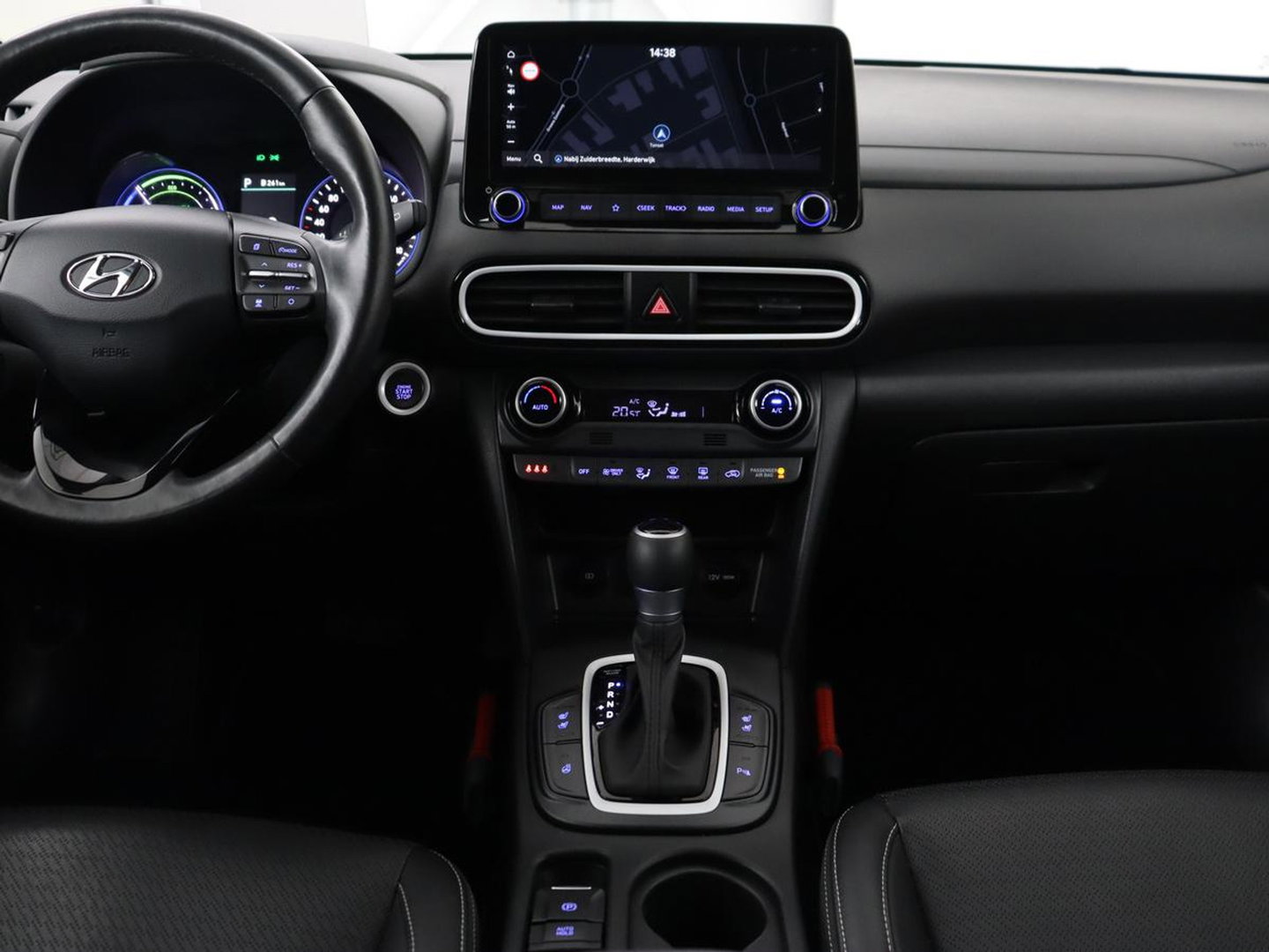 Hyundai KONA 1.6 GDI HEV Premium | Leder | Stoelventilatie | Adaptive cruise | Head-Up | Carplay | Camera | Achterbankverwarming | Navigatie | Keyless | Climate control
