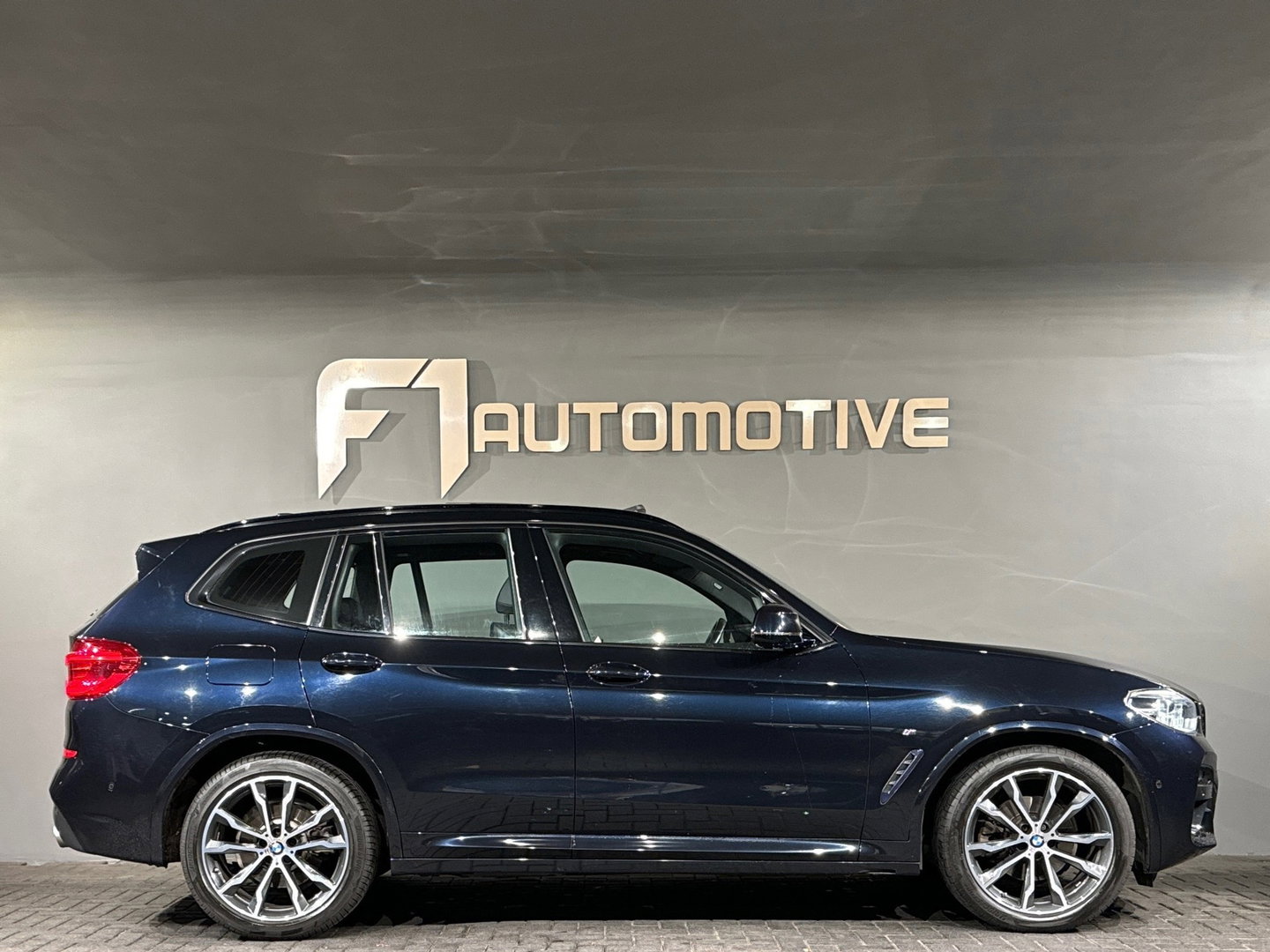 BMW X3 SDrive20i M Sport Pano|Leer|Sfeer|Trekhaak|NL Auto
